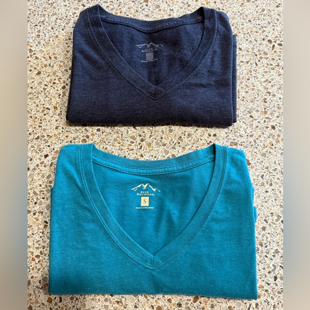 Blue Mountain Women's Short Sleeve V-Neck Tees